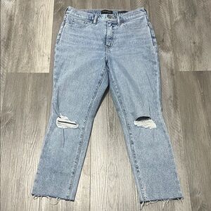 Banana Republic ultra high- slim fit Distressed Ankle Jeans/ size 6